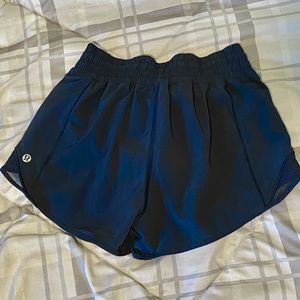 Hottie hot high rise shorts 2.5” inseam Navy